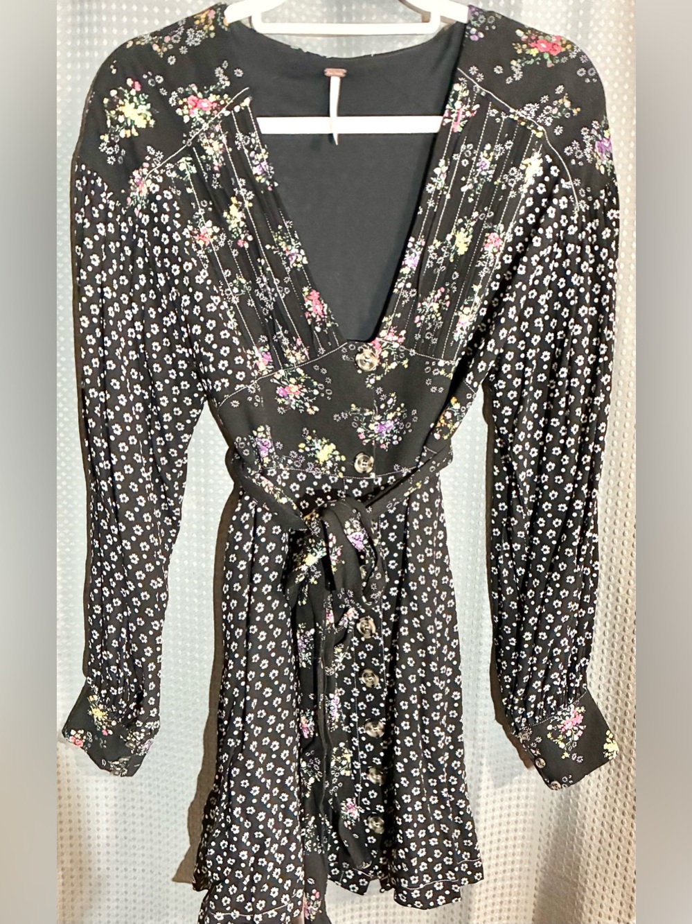 Free People Mixed Print Floral Dress Sz SP Belted V Neck Button Down Boho Hippie